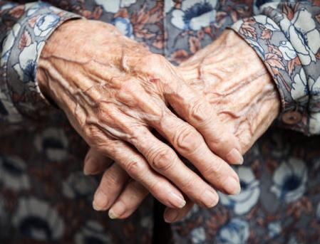 女性更長(zhǎng)壽奧秘:雌激素影響干細(xì)胞數(shù)量與再生力