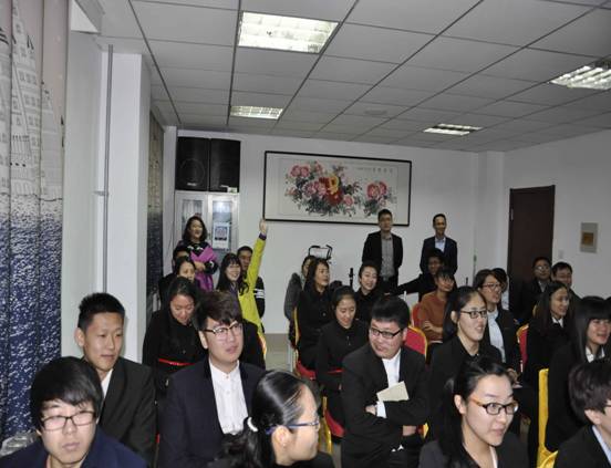 員工們積極參與